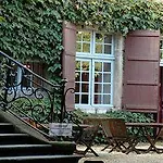Hotel Chateau D'urtubie 3*