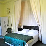 Hotel Chateau D'urtubie 3*