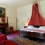 Chateau D'urtubie Hotel