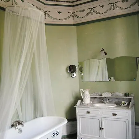 Chateau D'urtubie 3*