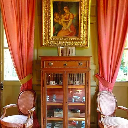 Chateau D'urtubie 3*