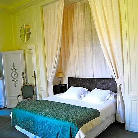 Chateau D'urtubie Hotel 3*