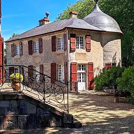 Chateau D'urtubie Hotel