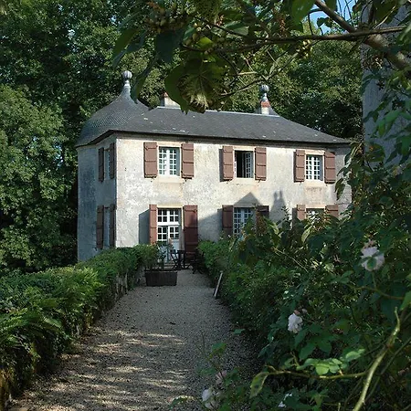 Chateau D'urtubie Hotel