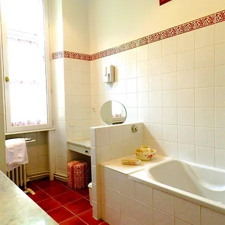 Chateau D'urtubie 3* Urrugne