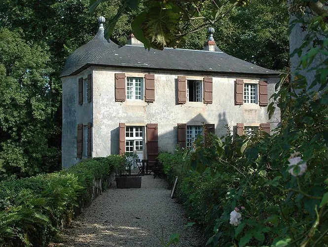 Chateau D'urtubie Hotel